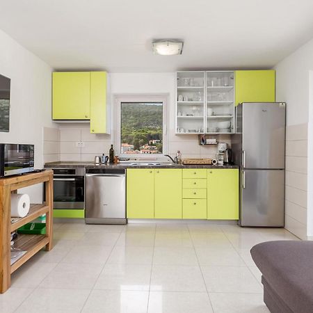 2 Bedroom Awesome Apartment In เวลิโลชิน ภายนอก รูปภาพ